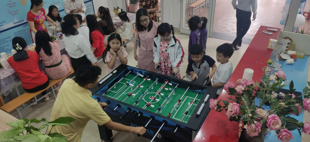 Bàn bi lắc giá rẻ 2024 cho gia đình và văn phòng Sự lựa chọn hoàn hảo cho mọi người